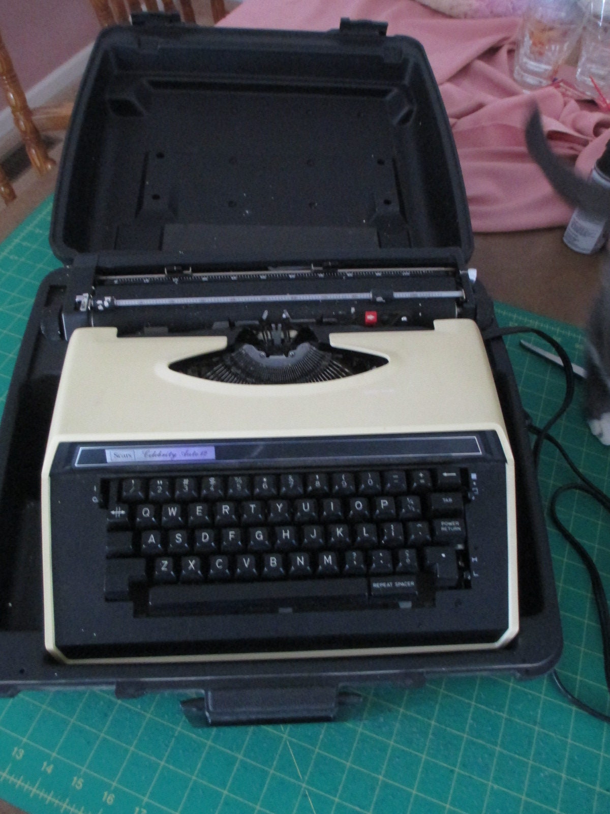 VTG ELECTRIC TYPEWRITER Sears Celebrity Auto 12 Hard Case - Etsy
