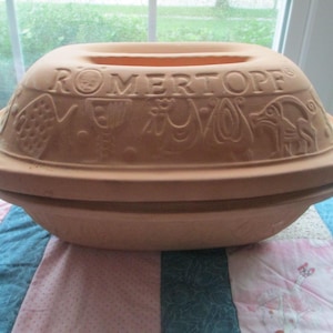 Vtg ROMERTOPF 111 Terra Cotta Clay Baker Oven Roaster with Lid, Includes Original Instructions and Recipes