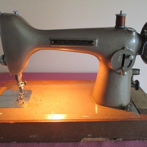 FREE WESTINGHOUSE Electric Sewing Machine & Case, Model AHR Type F, Works!