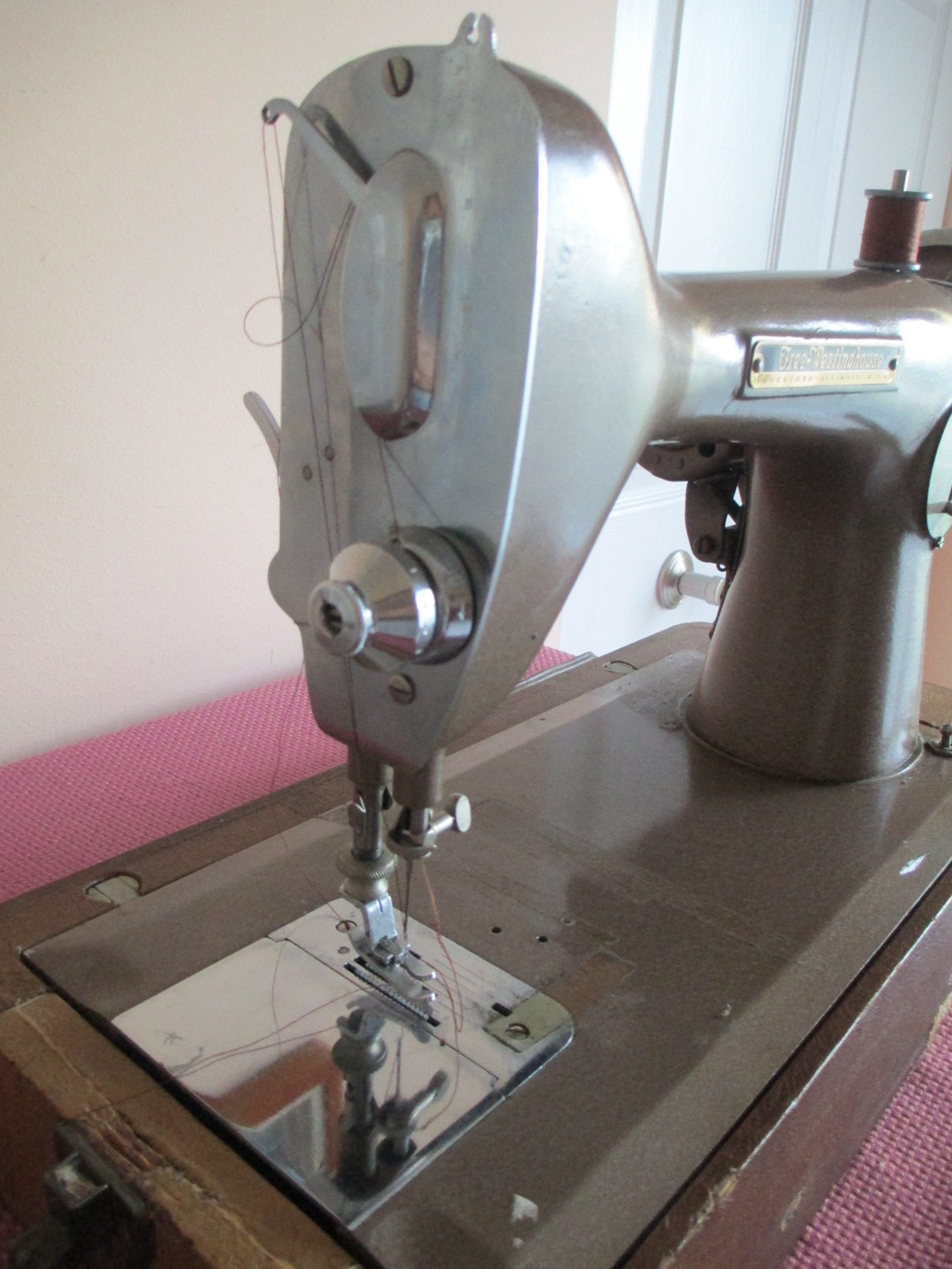 FREE WESTINGHOUSE Electric Sewing Machine & Case Model AHR - Etsy