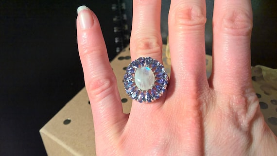 Eye-catching sterling silver statement ring with … - image 2