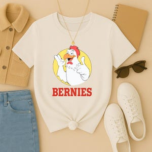 バーニーズまたはバーニーズチキン – ブラック・ベト・ノワール・ミラーファンTシャツ、ガスライト・グリッチ・ミーム・シャツ、マンデラ効果パロディグラフィック、サイコスリラー