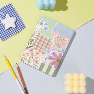 Fresh Flower Collage Personalized Kindle Case – Fits Kindle paperwhite 12th 2024 7&#39;&#39; case,Colorsoft Cover,Paperwhite Cover,Gift For Girl
