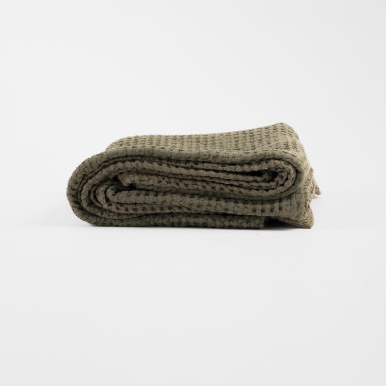 Jeté gaufré vert cèdre - Jeté de lit léger et confortable en coton et lin, couverture de canapé respirante en tissage gaufré image 5