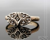 Vintage style Diamond ring - 14k gold - Anniversary ring white and yellow gold