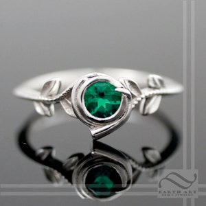 Kokiri Emerald Ring - Legend of Zelda - Geeky Engagement Ring - Sterling Silver