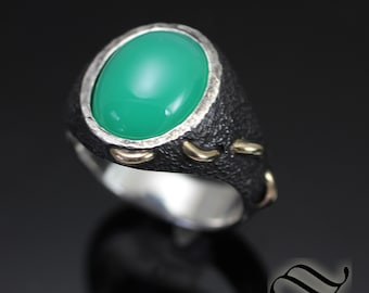 Marlborough Chrysoprase Stitched Gold Signet