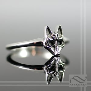 Kabuki Fox Mask Ring - a dainty sterling silver ladies ring