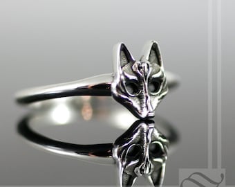 Kabuki Fox Mask Ring - a dainty sterling silver ladies ring