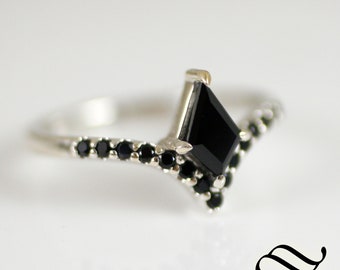 Silver or White gold and Kite cut black Spinel Ring