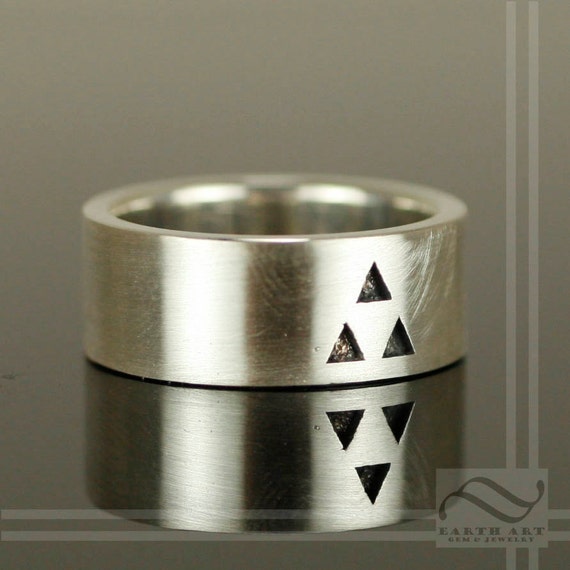 BIGLOBE リング It's Dangerous to Go Alone - Triforce Wedding Band Geeky Retro