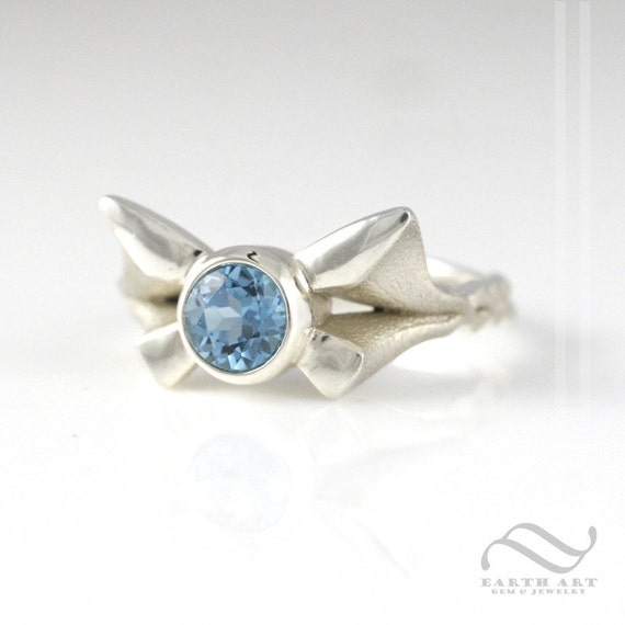 Navi Inspired Sterling Silver Ring With Blue Topaz - Legend of
