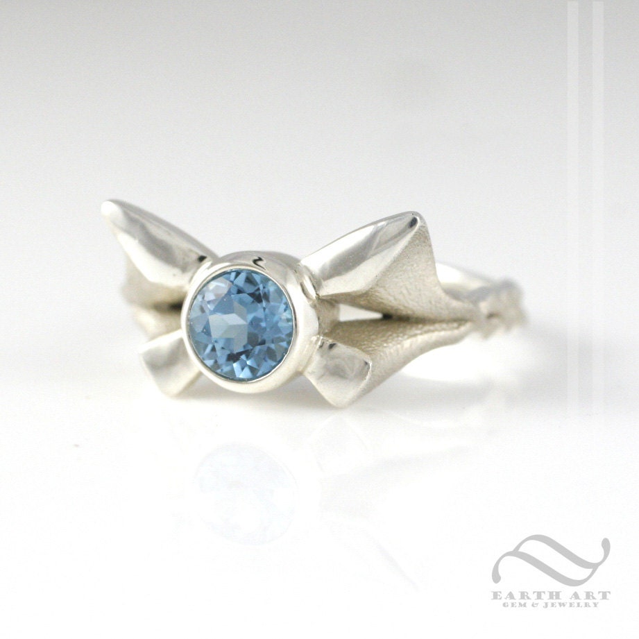 Navi Inspired Sterling Silver Ring With Blue Topaz - Legend of