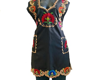 XLarge Black Woman Apron with Color Floral Embroidery Pinafore, Kitchen Cooking Outfit protection apron, Handy pocket Mexican Apron Mandil