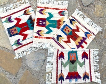 Juego de posavasos de lana tejidos a mano: Diseño de alfombra de mujer zapoteca