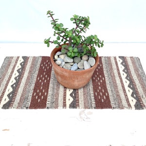 Zapotec Sheep Wool Rug Runner: Hand Woven Geometric Tapestry (12&quot;x23&quot;)
