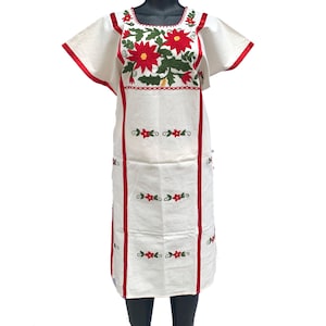 Large Woman Mexican White Tunic Dress, Red Floral Hand Embroidered Relaxed Pull Over Dress, Muslin Cotton San Pedro Amuzgos Huipil Dress