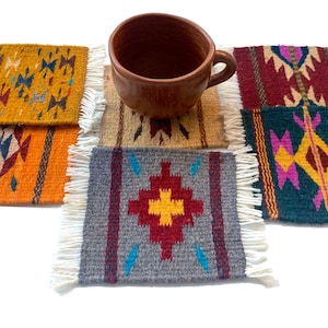 Handgewebte Untersetzer aus zapotekischer Wolle: Westliche Geometrische Mini Teppiche, 6er-Set