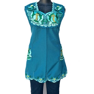 Green Floral Embroidered Apron: Mexican Cooking Pinafore with Pockets