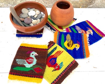 Posavasos de lana zapoteca tejidos a mano: diseños de pájaros y tapices, juego de 6