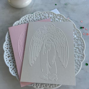 Cartão de anjo da guarda em relevo – perfeito para encorajamento, ocasiões religiosas, comunhão, batismo e envio de amor – em branco por dentro