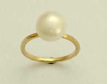 Solid yellow gold ring, single pearl ring, peacock pearl ring, peach pearl ring, brushed gold ring, skinny thin ring - Young Love RG1533