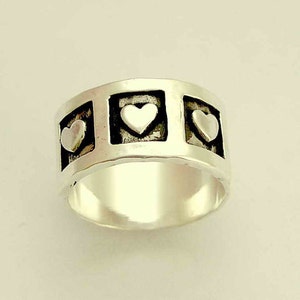 Valentines ring, Sterling silver ring, triple hearts ring, wedding ring, engagement ring, mothers day ring, bff - Live laugh love. R1281A