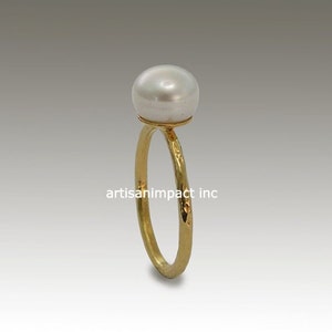 14K Gold Pearl Ring, yellow gold ring, single pearl ring, peacock pearl ring, peach pearl ring, gold ring, thin ring Young Love. RG1533 image 3