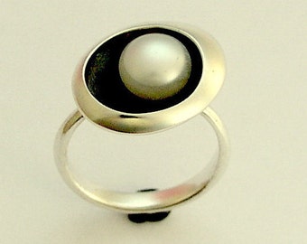 Sterling silver ring, fresh water pearl ring, single pearl ring, engagement ring, silver pearl ring, oxidized ring, oval - Stay R1568