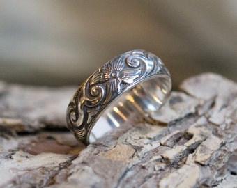 Unisex wedding ring, Stacking ring, flower band, gypsy ring, hippie ring, bohemian band, silver wedding band, boho ring - New life - R2141