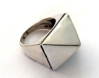 Sterling silver ring, shiny silver ring, simple ring, pyramid ring, modern silver ring, statement ring - A world in balance R2180