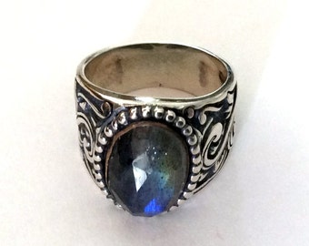 Oval Labradorite silver gold Boho hippie ring - Hold my hand R2169