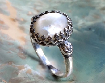 Shell Ring, sterling silver ring, stars ring, unique engagement ring, alternative engagement ring, oval crown ring - Moonlight eyes R2413