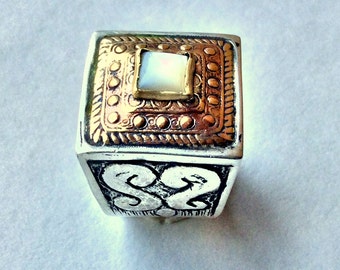 White shell Silver Bronze Ring, cocktail ring, bohemian ring, Tibetan ring - The emperor seal R1600XB