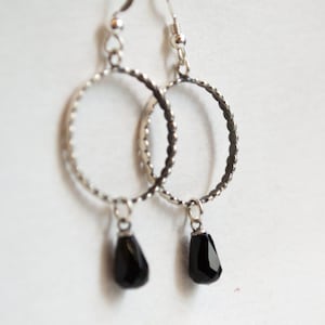 Black Onyx kolczyki, Kolczyki srebrne, okrągłe kolczyki, Boho kolczyki, Birthstone luty, czarne kolczyki, długie kolczyki-Love Affair E8020