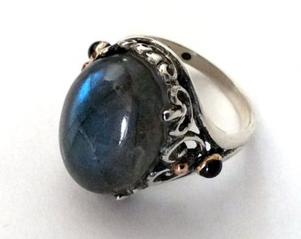Labradoritring, statementring, ädelstensring, granatring, cocktailring, sterlingsilverring, silverguldring - Hittills R2181