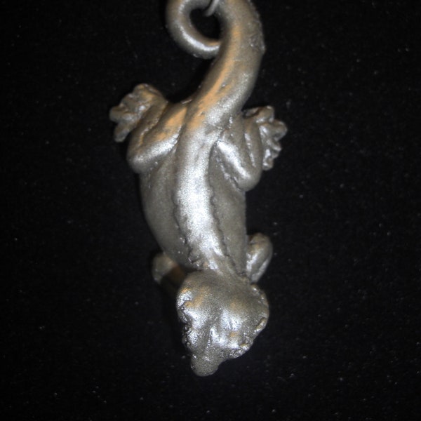 Crested Gecko Necklace/ pendant cold cast pewter