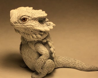 Bearded Dragon sculpture figurine comic character cute White