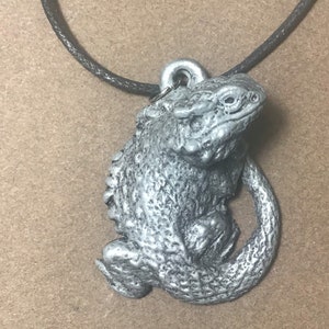 New! Bearded dragon pendant necklace cold cast pewter finish small