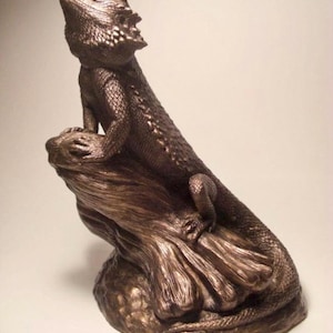 Bearded Dragon Sculpture &quot;Watching Over&quot;  Large