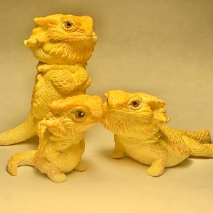 Bearded dragon New cuties figurine sculpture lot of three yellow finish