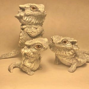 Bearded dragon New cuties figurine sculpture lot of three white  finish