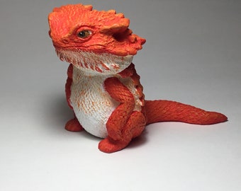 Bearded Dragon sculpture figurine comic character cute Red finish