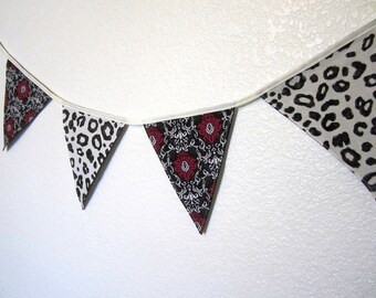 Diva Leopard Print Bunting Banner