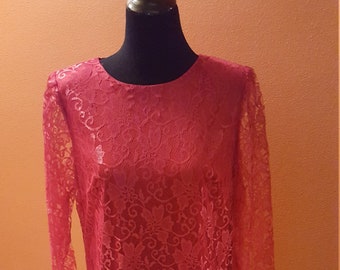 Vintage Raspberry Tiered Lace Dress van Mister Jay, Us maat 14/large