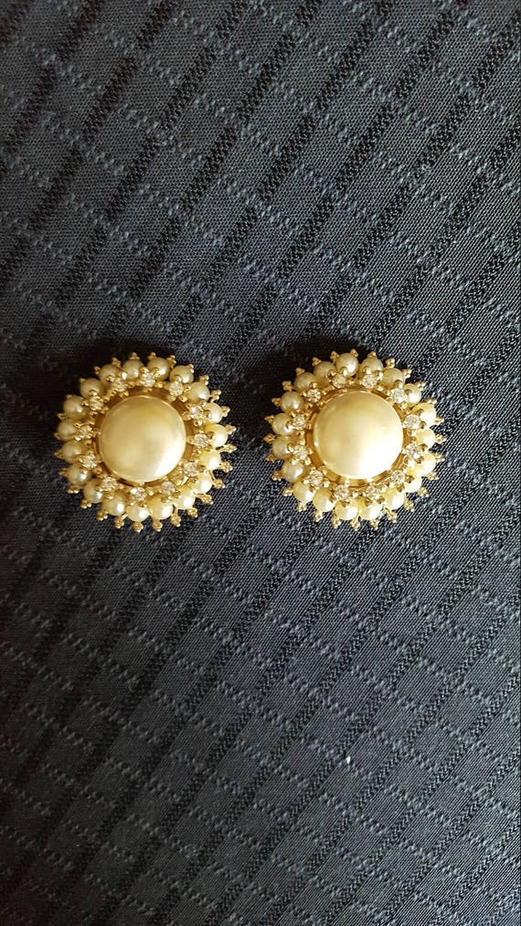 Vintage Regal Pearl and Sparkle Detail Earrings