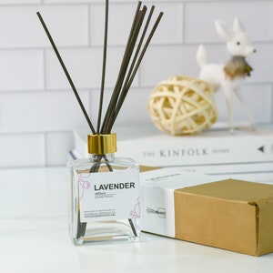 Lavender Reed Diffuser Oil Fragrance Home Decor Dorm with Black Dyed Reeds w/ Glass Vase+ Box
