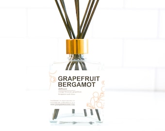 Grapefruit and Bergamot Reed Diffuser Oil Fragrance Home Decor Dorm with Black Dyed Reeds