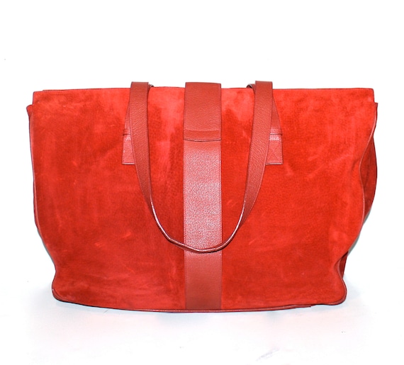 GUCCI Vintage Handbag Red Suede Leather Large Car… - image 3