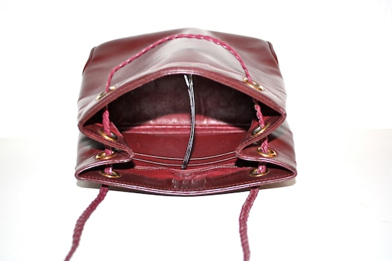 GUCCI Vintage Handbag Rare Burgundy Leather Braid… - image 4